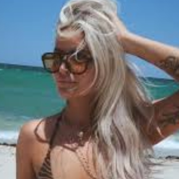 SHADY LADY ‘OLIVIA’ currently sold out - Picture 3 of 4